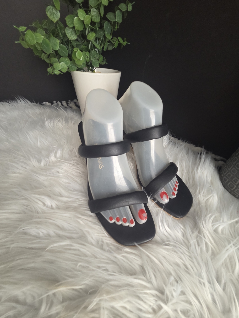 Kaanas X Jaime Chung Black Padded Double-Strap Heel Sandals Size 9. NWOT